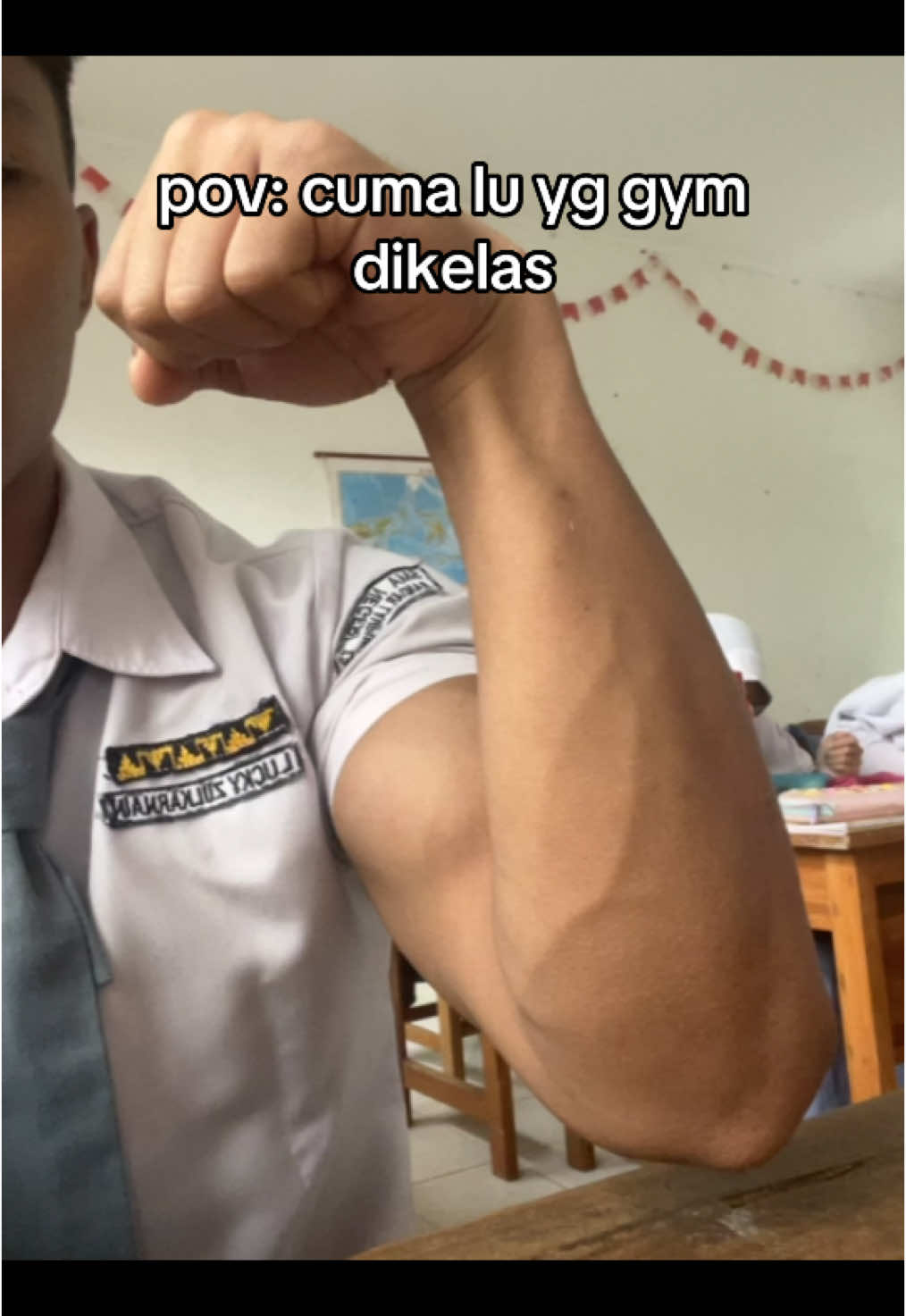 Menyala abngkuhhh🔥😎🥵🥶 #workoutmotivation #anaksekolah #sma #gymmotivation #justkidding #humor