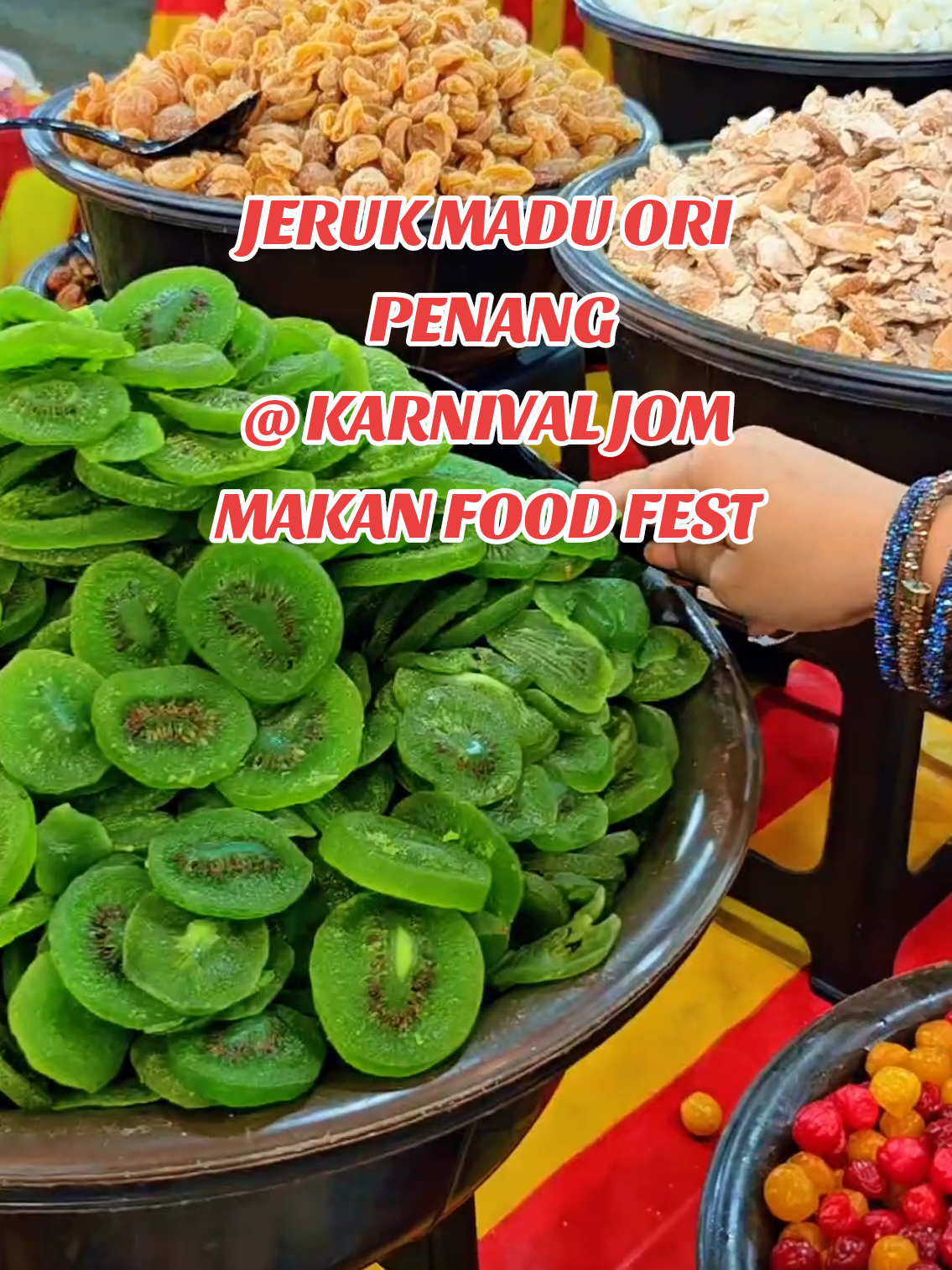 #CapCut  Lebih 100 pilihan jeruk madu ori penang, 100 jenis asam dan 100 lebih candy di jeruk madu ori penang ni. kecur air liur tengok tempat ni.  JERUK MADU ORI PENANG  KARNIVAL JOM MAKAN FOOD FEST @Jom Makan Official  #jerukmadu #jeruk #jerukmaduoripenang #asam #candy #jommakanfoodfest #jerukjeruk #peminatjeruk #jerukmangga #jerukkedondong #pelbagaijeruk 