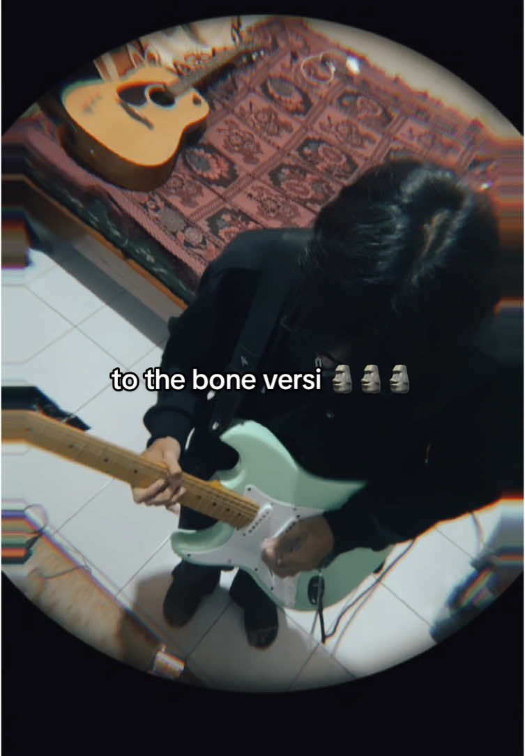 pamungkas - to the bone (solo improve) 🗿🗿🗿 #guitar #guitartok #guitarcover #cover #fyp #fypage 