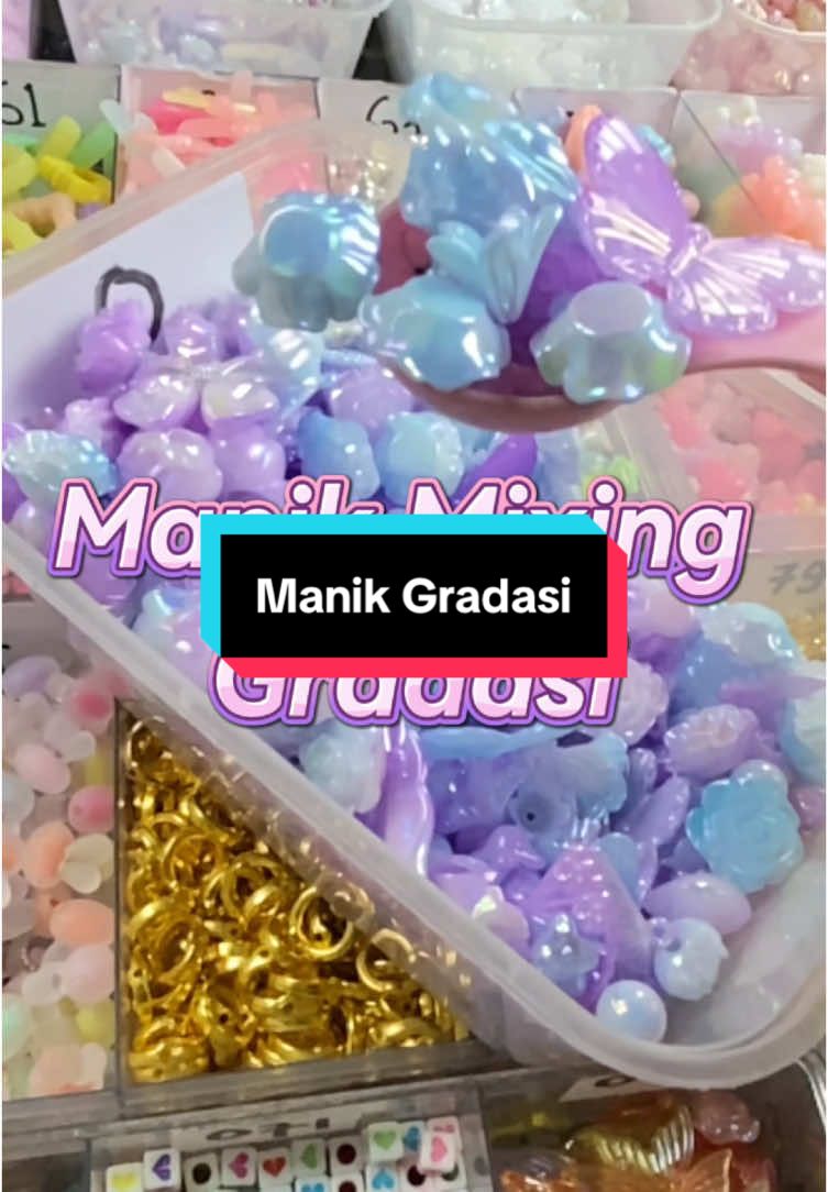 Manik Gradasi Cantik Banget Ni Beb 😍🔥 Yuk Di Order #krezoemashopmadiun #manikpremium #manikmanik #manikserokpremium #fyp 