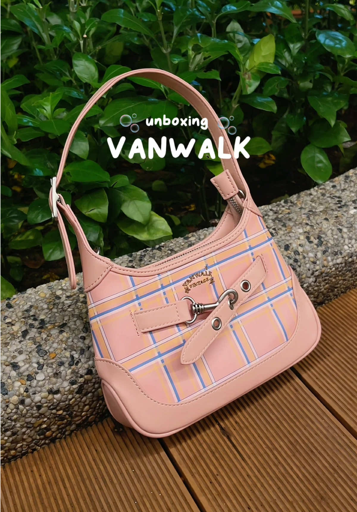 túi Vanwalk xinh quó mấy bà ơi 🫶🏻 #vanwalk #vanwalkbag #tuixach #tuideocheo #tuixachnu #review #tuikepnachnu #unboxing #viral #xuhuong #trending #foryou #fyp #thaothichriviu #muataitiktokshop 