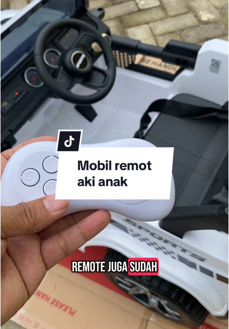 Mainan Mobil Aki Anak Jeep OFF ROAD PMB 8288 M-8288 Remote SPESIFIKASI PRODUK : Merk : PMB Kode Produk : M-8288 DETAIL PRODUK : - Material : Plastik & Besi - Baterai 6V 7ah - 1 Dinamo - Bisa remote bisa manual - Ban pelastik tengahnya karet - Jok pelastik - Sabuk pengaman - Musik mp3 - Bluetooth - Port USB - Port memory card - Klakson - Lampu LED - Kaca Spion - Shock Breaker - Pintu dapat di buka - Kap depan dapat di buka - Akselerasi anti kejut - Transmisi : Maju & Mundur - Transmisi : Belok kanan kiri - Include charge aki NOTE: M8288 BIASA : AKI 1 DINAMO 1 BAN PELASTIK = 1.130.000 DUAL: AKI 2 DINAMO 2 BAN PELASTIK = 1.170.000 RALLI ART : BAN KARET AKI 2 DINANO 2 = 1.375.000 TERSEDIA 4 WARNA: -Merah -Abu -Putih -Hijau DIMENSI : Produk : 115 x 61 x 73 cm Dus : 106 x 58 x 37 cm 1 Dus isi 1pcs, 1 Warna Disarankan untuk anak umur 3-6 tahun Dengan berat maksimal 30 kg MADE IN INDONESIA Standar Nasional Indonesia (SNI) 100% Original SNI : 1-131-027-230361-1 #tiktokmenyala🔥🔥🔥 #mobilakianak #mobilaki 
