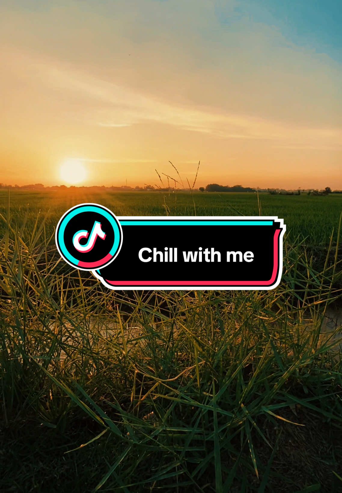 #CapCut Chill with me . #radiothugian #chill #echo #sunset #relax 