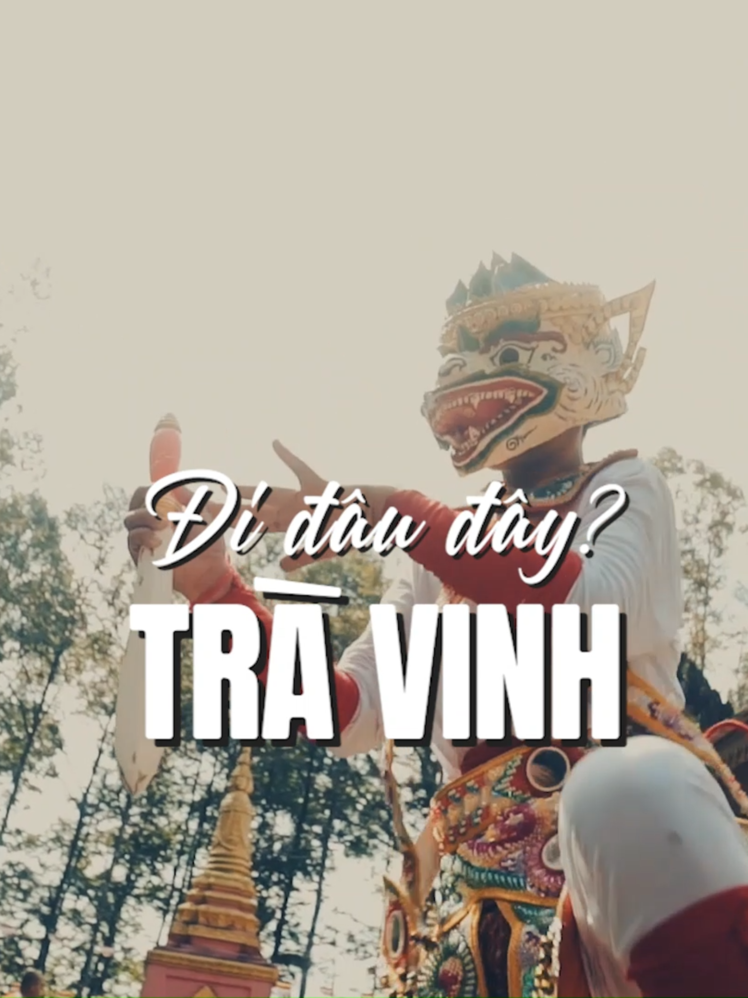 Thành phố trong lành với hàng ngàn cây cổ thụ, và hàng trăm ngôi chùa Khmer. Mỗi ngôi chùa đều mang đến cho tui một cảm giác rất là riêng, có chỗ bình yên có chỗ thì bề thế choáng ngợp nhưng đều rất đẹp và rất cổ xưa #travinh84 #travinh #vanhoakhmer #diaphuongchi #khmer84 #dulichtravinh