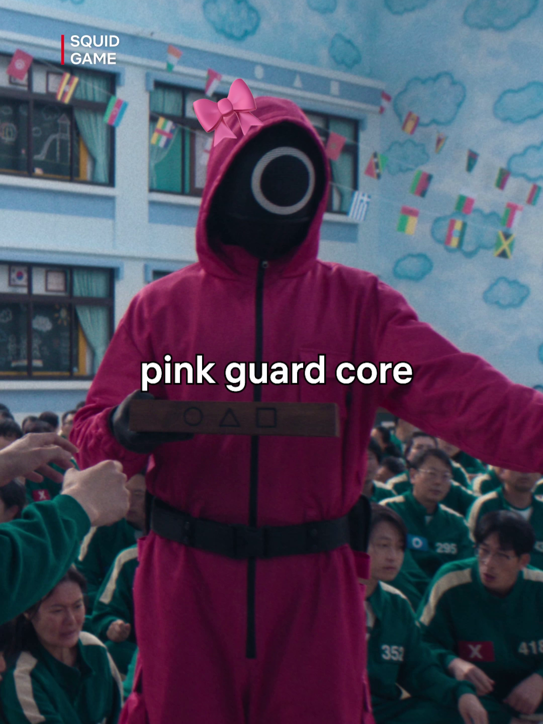 Sisi lain Pink Guard 😆 #SquidGame2 #SquidGame #Netflix #PinkGuard