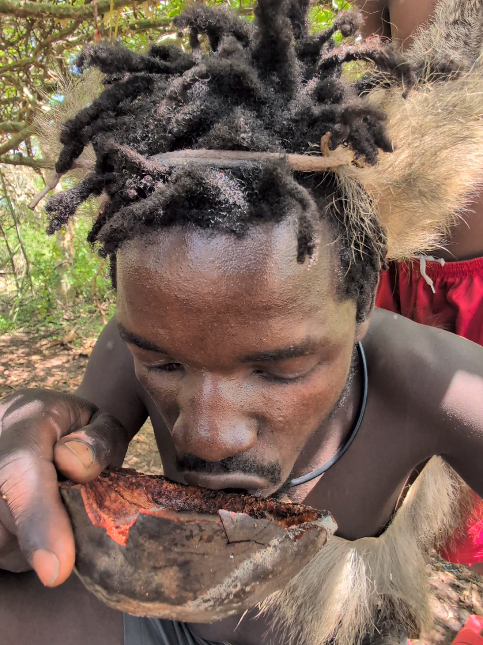 it's 😋‼️ amazing to see how hadzabe prepare Meals 