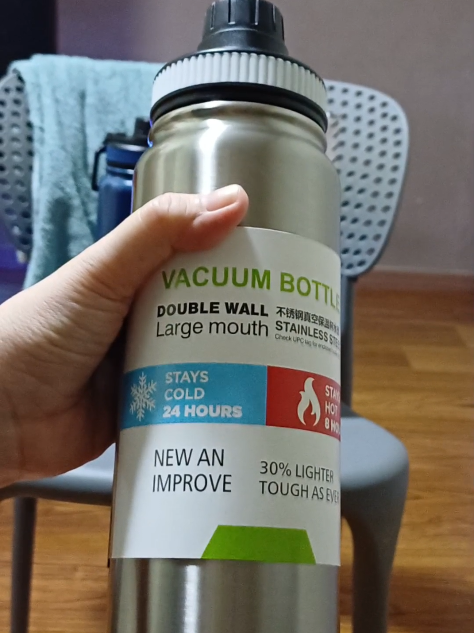 Teacher's Day Gift SG Ready Stock 1000ml Capacity Stainless Steel Insulated for Sports & Outdoor #sgstock #CreateToWin #waterbottle #tumbler #thermalflask #vacuumbottle #stainlesssteel 