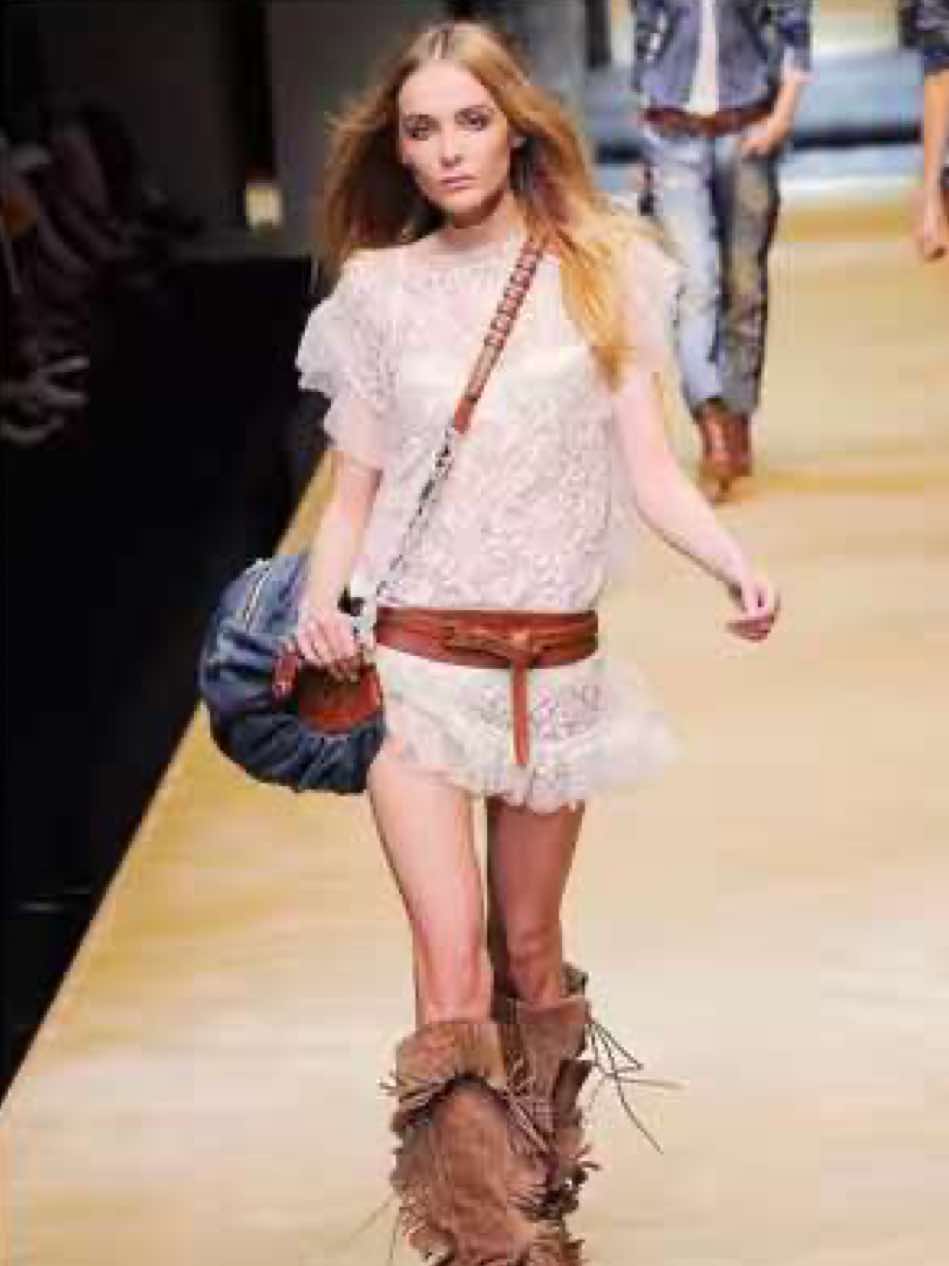 snejana onopka for D&G ss 2010 #fyp #snejanaonopka #model #runwaywalk #fashion #boho #slavicdoll #dolcegabbana 