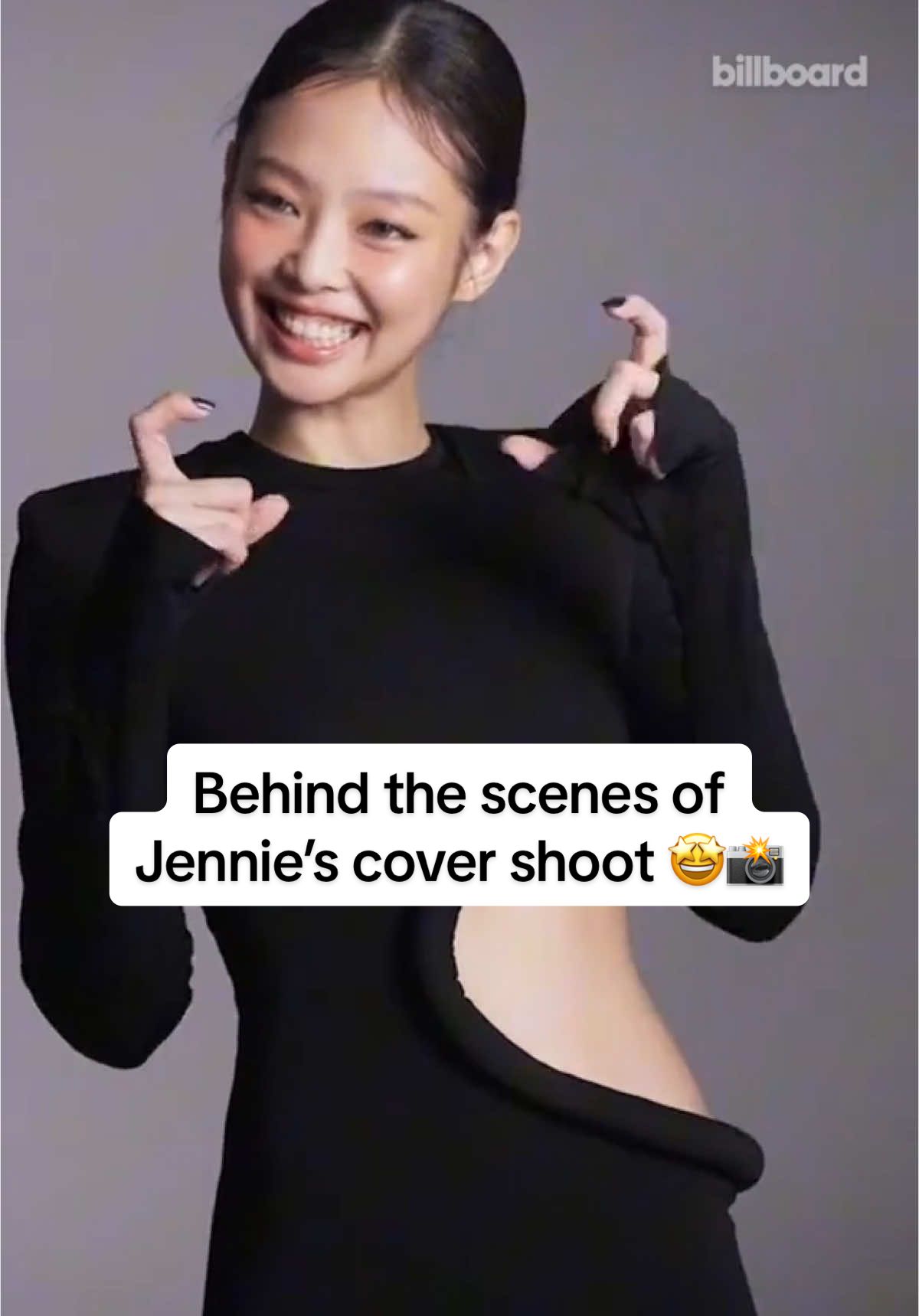 Replying to @ITZY 'GOLD' (Final Ver) This that pretty-girl mantra, @JENNIE’s that stunna 😍📸 Here’s some behind the scenes of Jennie’s Billboard cover shoot. #jennie #billboard #behindthescenes 