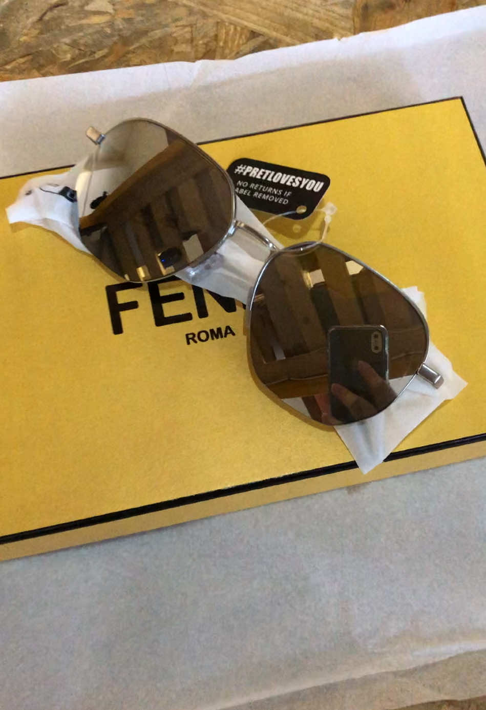 Fendi delivery 📦 receive from any UK store at your door #fendi #uk #mailbox #cargo #freightforwarder #designer #sunglasses #fyp 