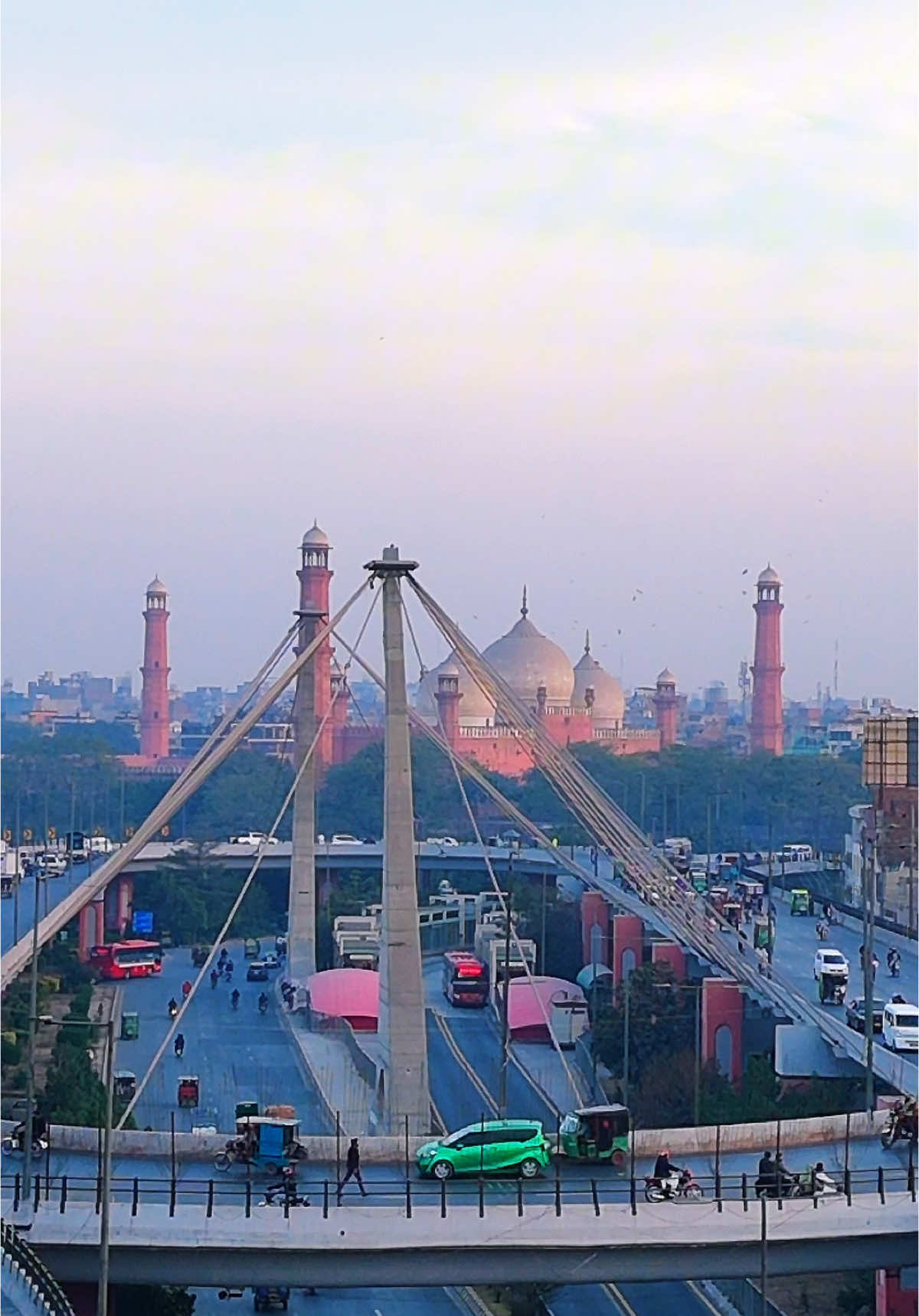 Lahore view😍❤️‍🩹 #azadichowk #lahore #nature #beauty #pakistan #new #trend #punjab #fyp 