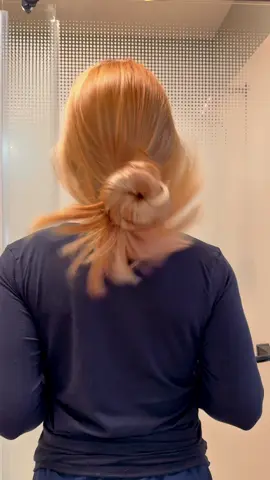 Do you have very little hair and often fall out after combing it? Let me tell you my solution. Volumizes✨#tiktokshopblackfriday #tipsparaelcabello #cuidadodelcabello #TgideasCaviarAminoAcidsShampooVolumizes #Tgideas #CaviarAminoAcidsShampoo #HealthyScalp #Preventhairloss #hairloss #hair #ismabeauty #recomendaciones 