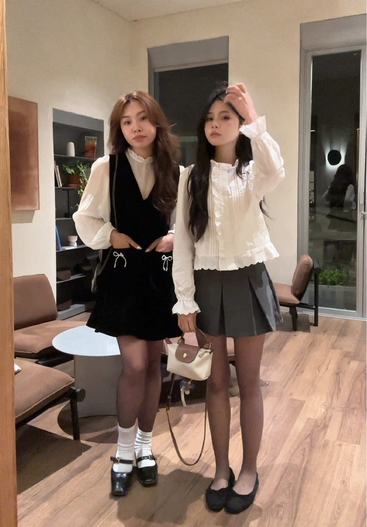 Set đồ nhẹ nhàng cho các nàng diện Tết #cegenz #xh #trending #foryou #tet2025 #xuhuongtiktok #tetnaymacgi #outfitideas #OOTD #hanoi 