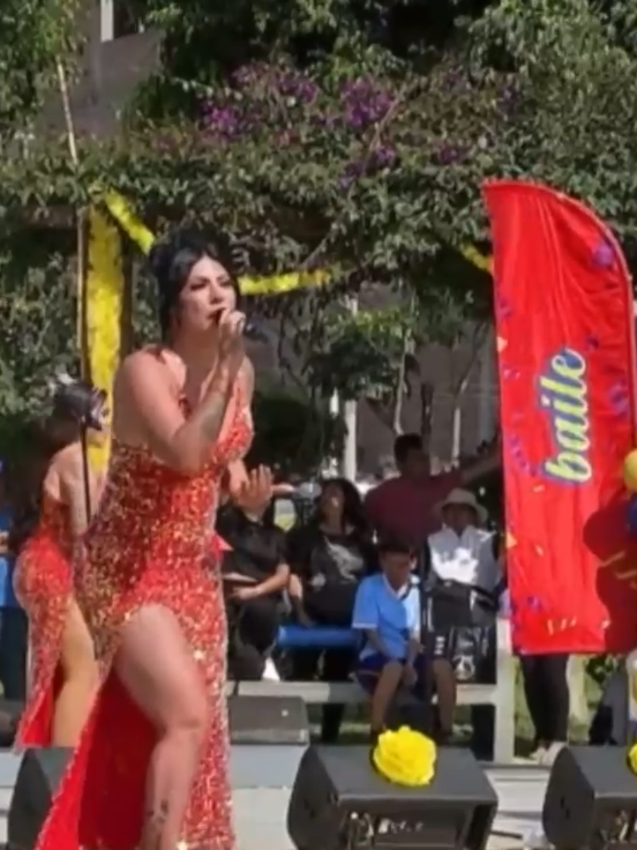 #sola #pinturaroja🇵🇪 #cumbiaperuana🇵🇪 #alejandrozarate #vannessagomez #Viral #parati #paratiiiiiiiiiiiiiiiiiiiiiiiiiiiiiii #chicha #enero #viralvideo #fy 
