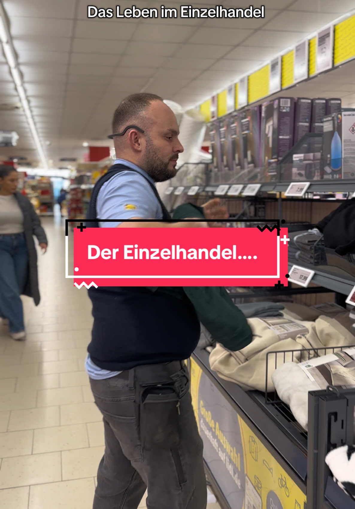 Das Leben im Einzelhandel😅😂 wie dient der Unterhaltung😘@juana_ #fyp #fyppp #fürdich #forupage #fouryourpage #einzelhandel #lidl #lidldeutschland #lidlmitarbeiter #arbeit #work #fürth 