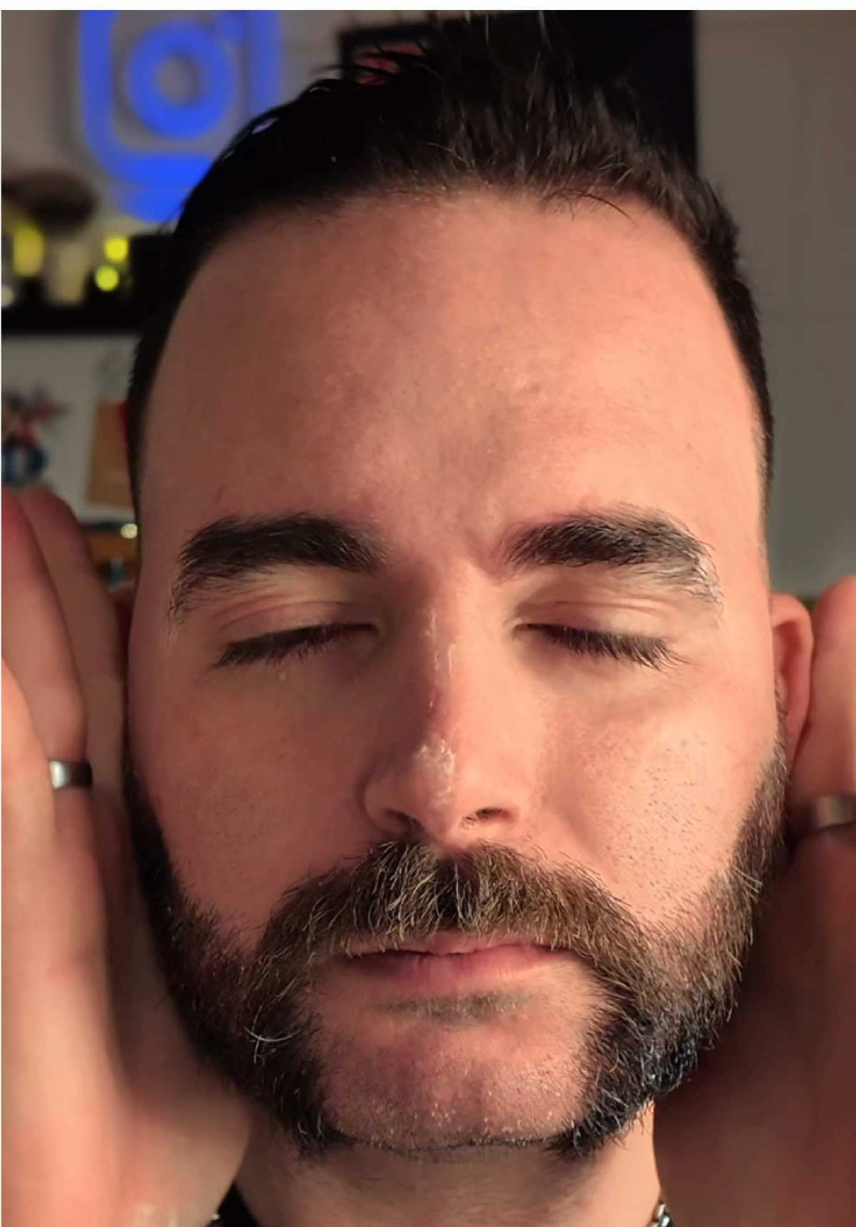 La mia SKINCARE ASMR contro DERMATITE e PSORIASI 💆🏻‍♂️🧘🏻‍♂️ #lostregonedellabarba #asmr #skincare #dermatite #psoriasis #curadellapelle #curadellabarba #beard #barba #beautyroutine #asmrvideo #asmrsounds 
