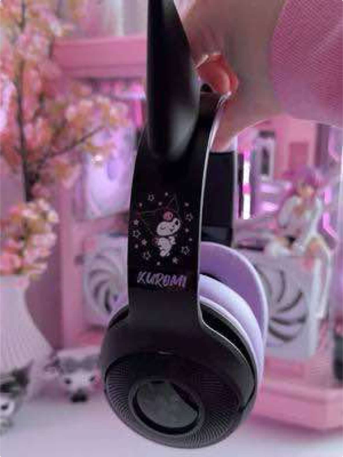 Razer x Kuromi IS FINALLY HERE 💜🤍 I’ve been dying ever since this collection was revealed in China, hoping that it would be released elsewhere and IT IS HERE 😭 I’m a Kuromi girly through and through and I’m so grateful @Razer sent out the headphones and keyboard from this collection ✨ 💜 Razer Ornata V3 Tenkeyless - Kuromi Edition 💜 Razer Kraken Kitty V2 BT - Kuromi Edition Link in my bio! [gifted] #razerkuromi #razer #sanrio #kuromi #sanriocore #kawaii #unboxing #GamingSetup #sanrioaesthetic 