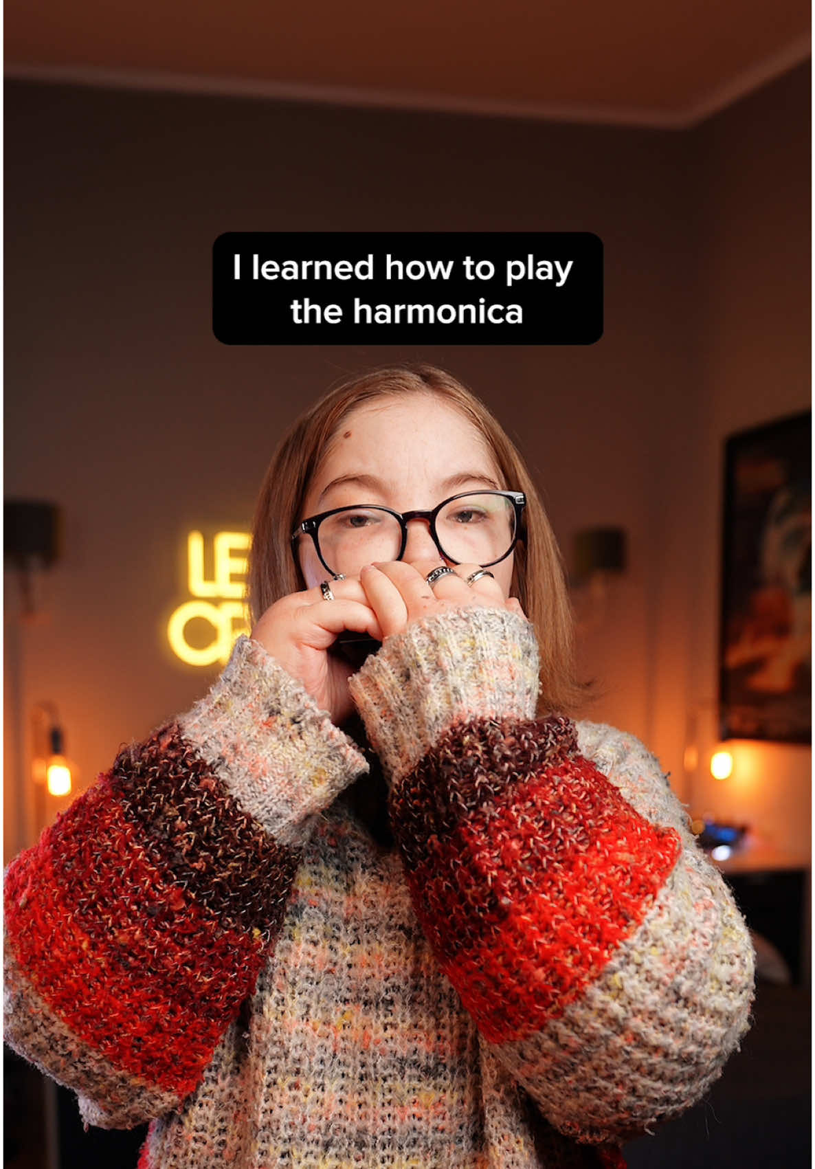 You guys asked for the full version so here it is 🎵 Don’t ask me to play any other song though. I’m a jack of all trades but a master of none 😭 • • • • #harmonica #pianoman #billyjoel 