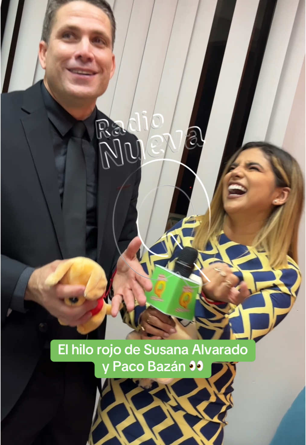 El hilo rojo de Susana Alvarado y Paco Bazán 🥺 #radionuevaq #nuevaq #pacobazan #susanaalvarado @PacoBazan_of @Susana Alvarado Carm 