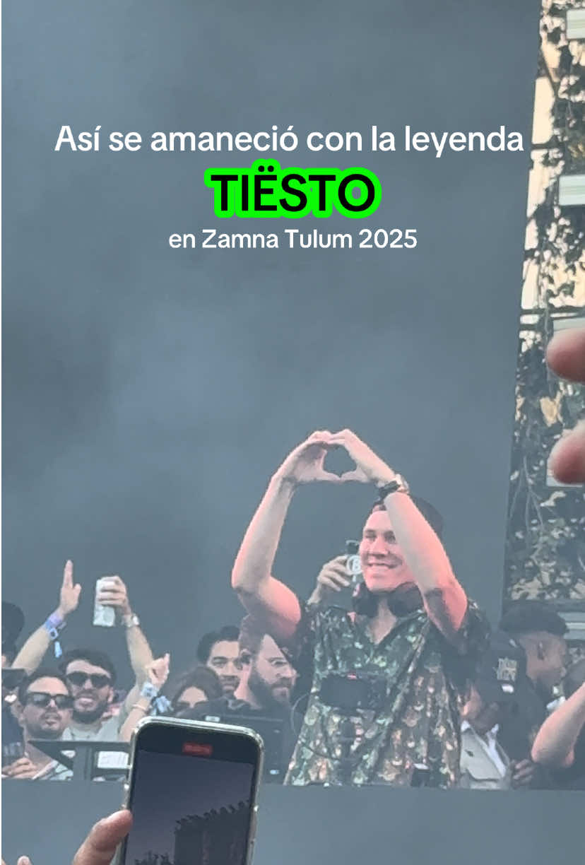 Amaneciendo junto con Tiësto ¿Te gustaría acompañarnos el próximo año? Escríbenos info para darte más detalles!!  #Tiesto #Zamna #Festival #Zamnatulum #Tulum 