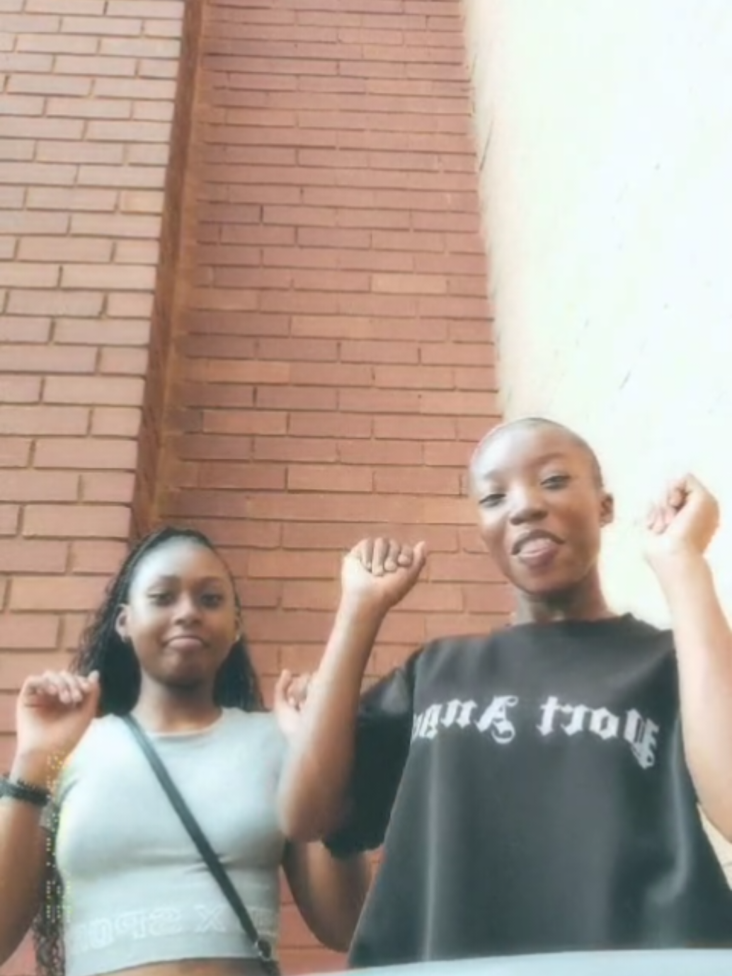 we tried@Fake’well@dj_tshegu #amapianochallenge @Rethabile :/ 