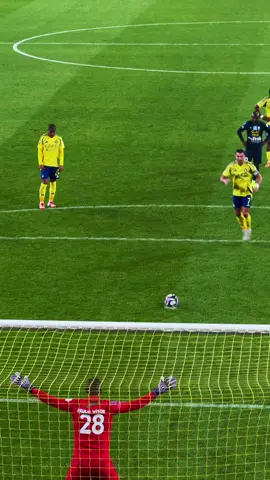 Cristiano Ronaldo steps up with confidence and buries the penalty, giving Al-Nassr the lead!