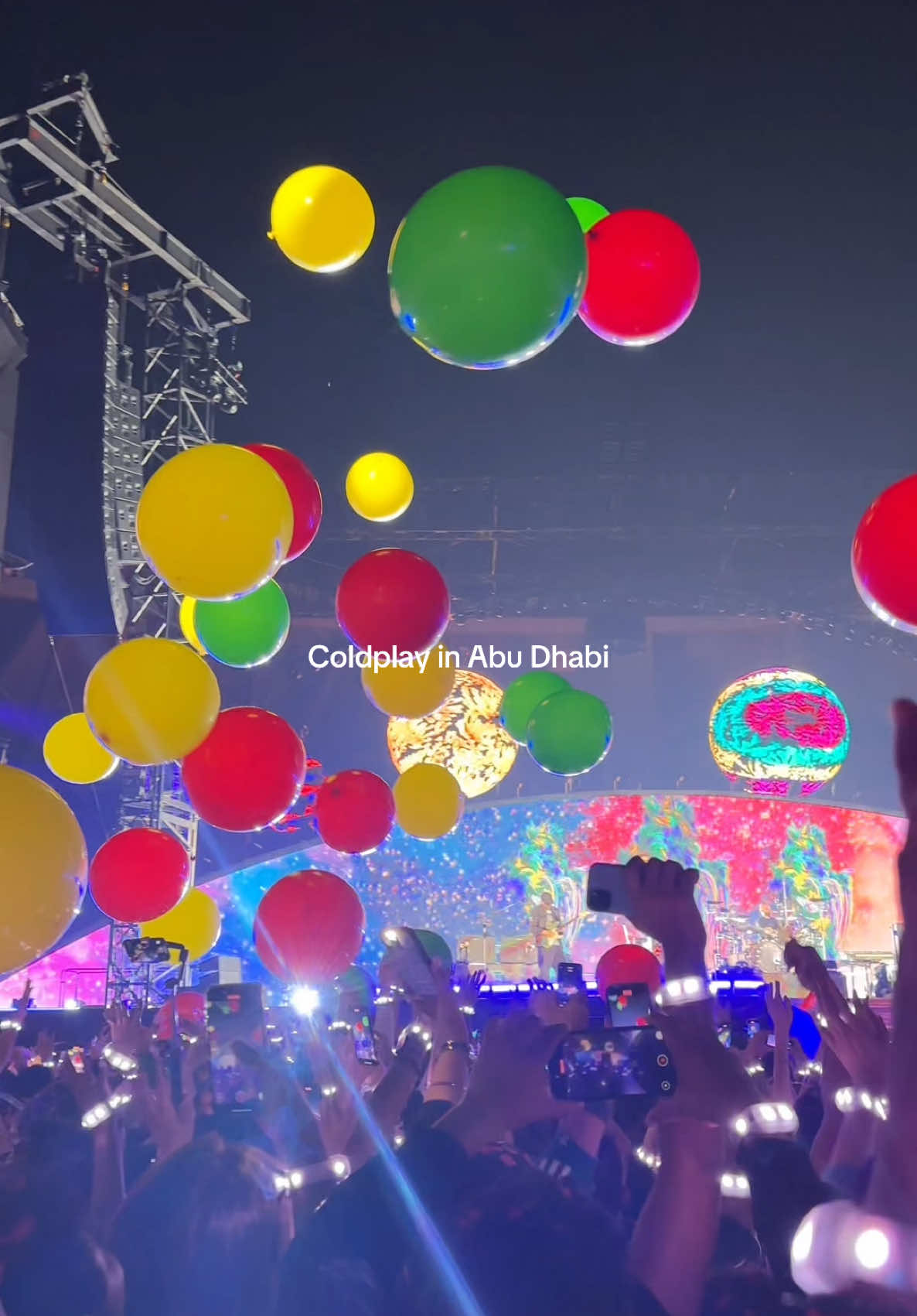 The first 2025 coldplay concert in Abu Dhabi was incredible