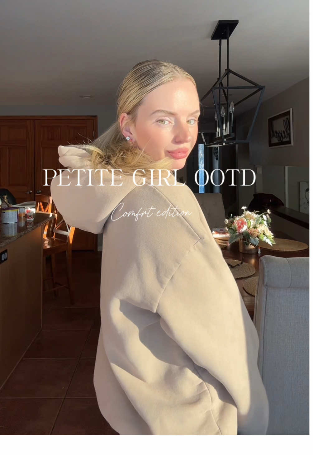 5’1” 100lbs [ 28” inseam ]  Go to the @Comfrt link in my bio to receive 15% off!  TOP- comfrt coordinate hoodie in the color SAND (adult small)  BOTTOMS- offline by aerie leggings size XS short #petiteoutfits #petiteclothing #petiteootd #OOTD #shortgirlootd #clothesforshortgirls #comfrt #comfrtclothing 