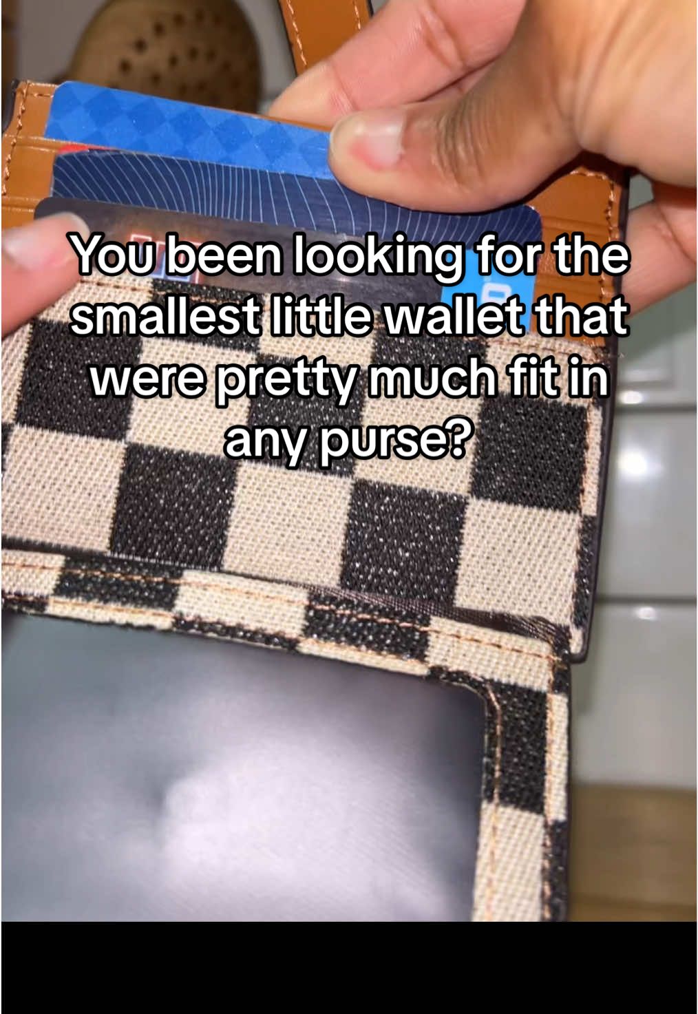 Sleek fashionable wallet is a must have for pretty much any size purse #creatorsearchinsights #wallet #wallets #walletformenandwomen #fashionable #fashionablewallet #smallwallet #cutewallet @Olamipo