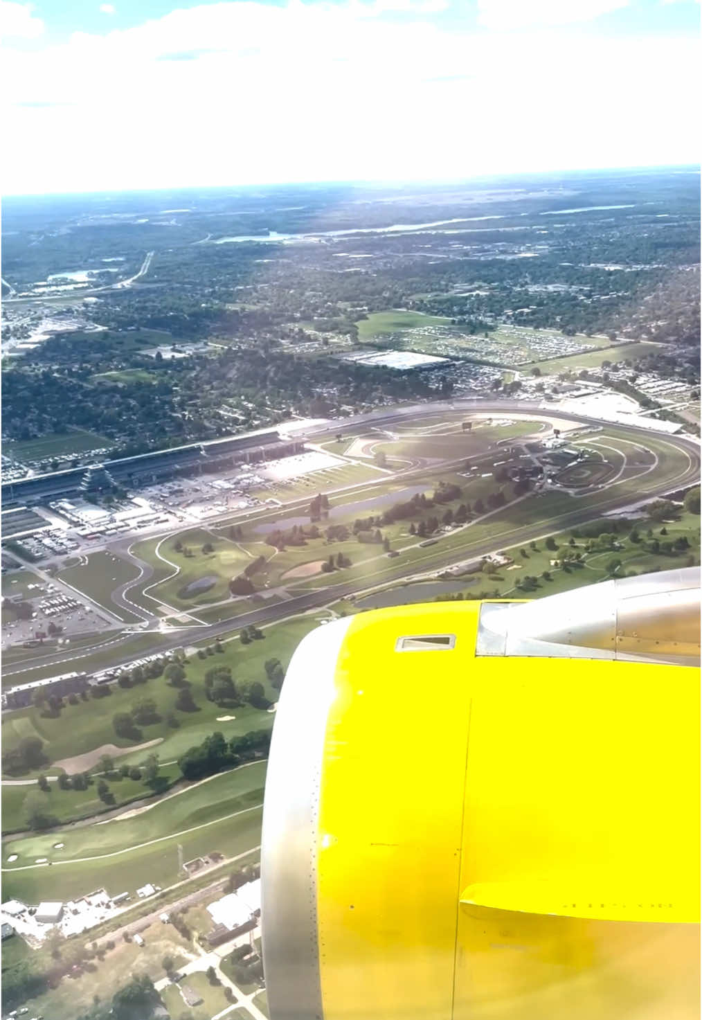 When flying into #Indy, you always get the right side window seat #iykyk  #indy500 #indianapolis500 #indycar #indianapolis #airplane #airplanes 