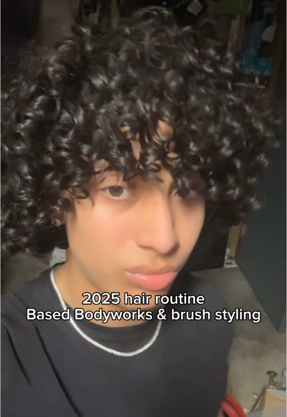 Do you want to learn how to brush style? Dropping tomorrow! #hairtok #haircare #hairstyle #curlyhairtips #curlyhairroutine #curlyhairstyles #curls #curlyhairproducts 