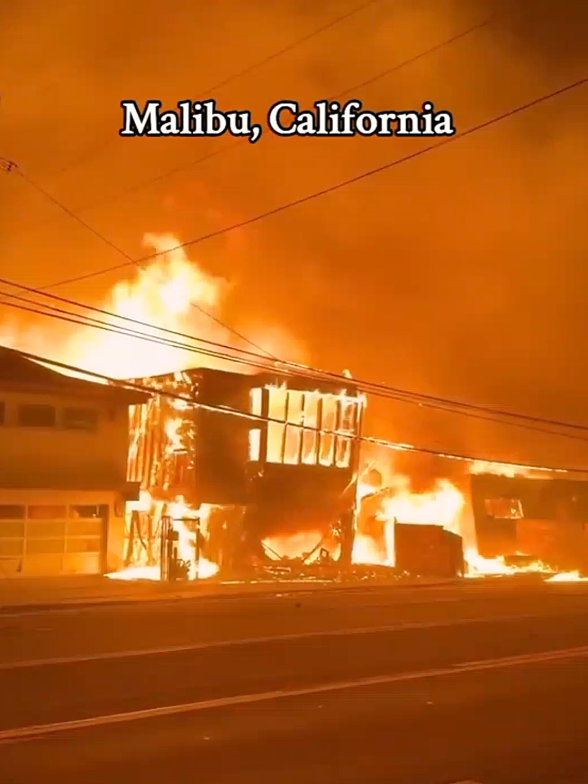 Part 3, Malibu, #California #wildfire #eatonfire #palisadesfire #Pasadena #Southern California Malibu California Palisades Fire in Los Angeles today 2025 #losangeles #palişadesfireo 25 #pacificpalisades #wildfire #california #2025 #viral_video #usa 