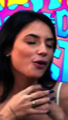 Ela pegou maior que a garrafa #pagodedaofensa