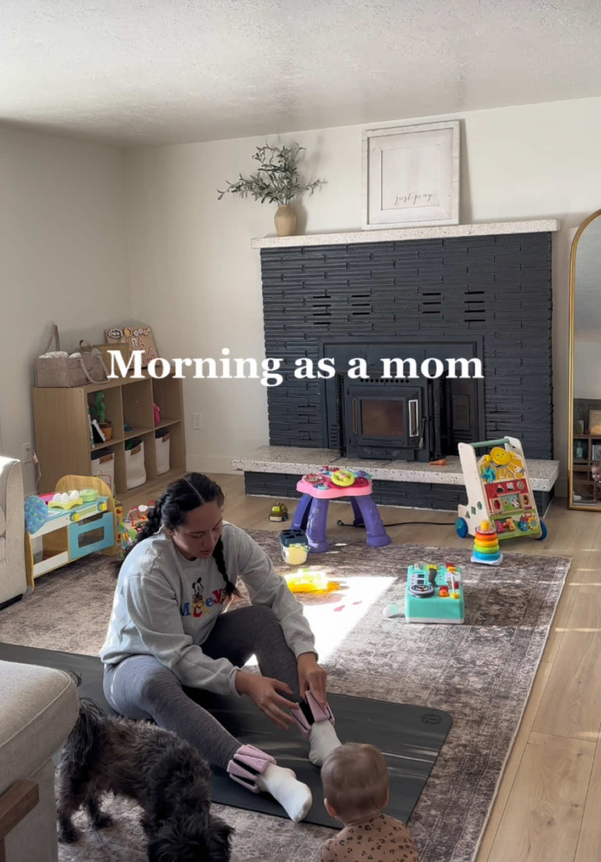 Been loving my mornings with @FORM for you ❤️‍🔥 but also don’t judge the fact I jumped back into my pajamas pants LOLLL #morningroutine #firsttimemom #momroutine #motherhood #momsoftiktok 