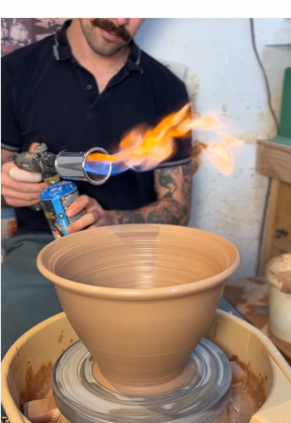 5 kgs of clay kinda day #pottery #asmr 