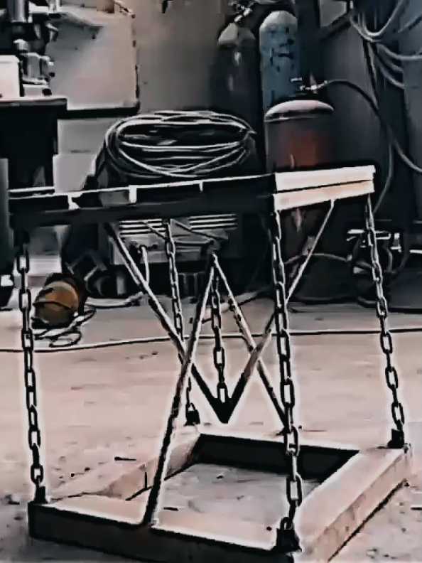 See how physics itself could keep this geometric shape balanced with the enormous pressure and weight with only five chains. Super intelligence.#tik_tok #capcutamor #viral_video #fyp #foruyou #live #pov #power #intelligence #artificialintelligence #tiktokviral #capcutedit #kesfet #movie  #rimex #xhtiktok #VoiceEffects #vairal #videoviral   #power #foryoupa 