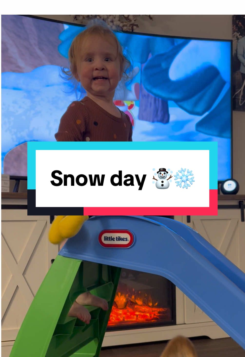 The smallest amount of snow and Texas shuts down 😂😂 #snowday #snow #texas #winter #MomsofTikTok #momtok #toddlersoftiktok #toddler #toddlertok #toddlermom 