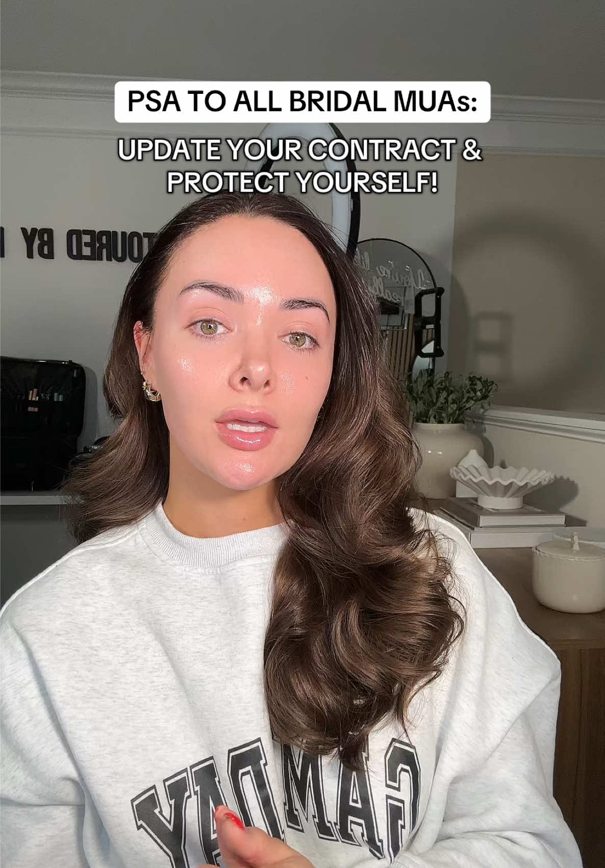 A sign to all MUAs if you haven’t updated your contract recently, definitely do! These situations and scenarios could happen to any of us. Always protect yourself & your peace💕  #makeup #makeupartist #bridaltiktok #bridalmua #MakeupRoutine #makeuptips #makeupartisttips #psa #psaannoucement #tipsandtricks #makeupbusiness #makeupbusinessowner #business #businessowner #businesstips 