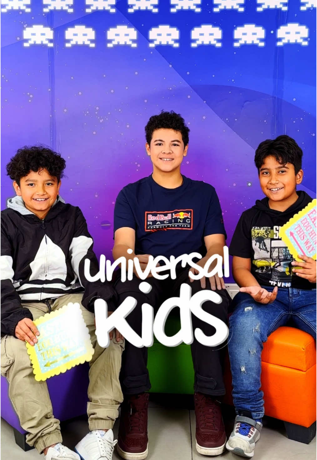 🍔👧👦 ¡Nuestros pequeños chefs te enseñan los ingredientes para armar una hamburguesa en inglés! 📚 Aprende jugando con Universal Kids y deja que tu hijo descubra un mundo lleno de idiomas. #UniversalKids #AprenderJugando #InglésParaNiños