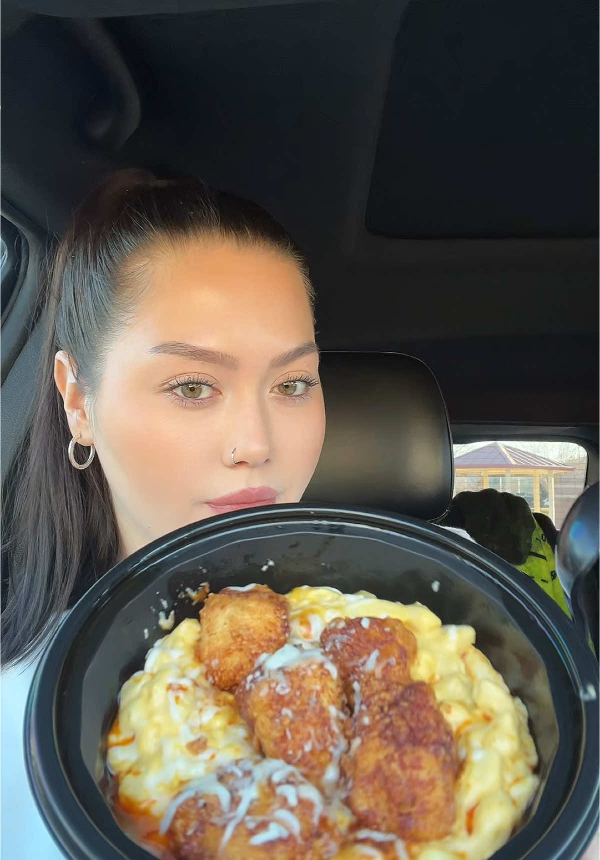 Eat @KFC with me ! $5 BOWL! NEW Nashville Hot Loaded Fries, Nashville hot Mac & cheese bowl and Nashville Hot Famous Bowl … SOOO GOOD !! 😍😍  #mukbang #asmrfood #asmrsounds #eatwithme #viral #fyp #chewing #mukbangeatingshow #mukbangasmr #crunchyasmr #chewing #eating #asmrmukbang #mukbangasmr #nashvillehotchicken #nashvillefamousbowl #kfc #kfcmukbang #kentuckyfriedchicken #friedchicken #friedchickenmukbang #eatingsounds 