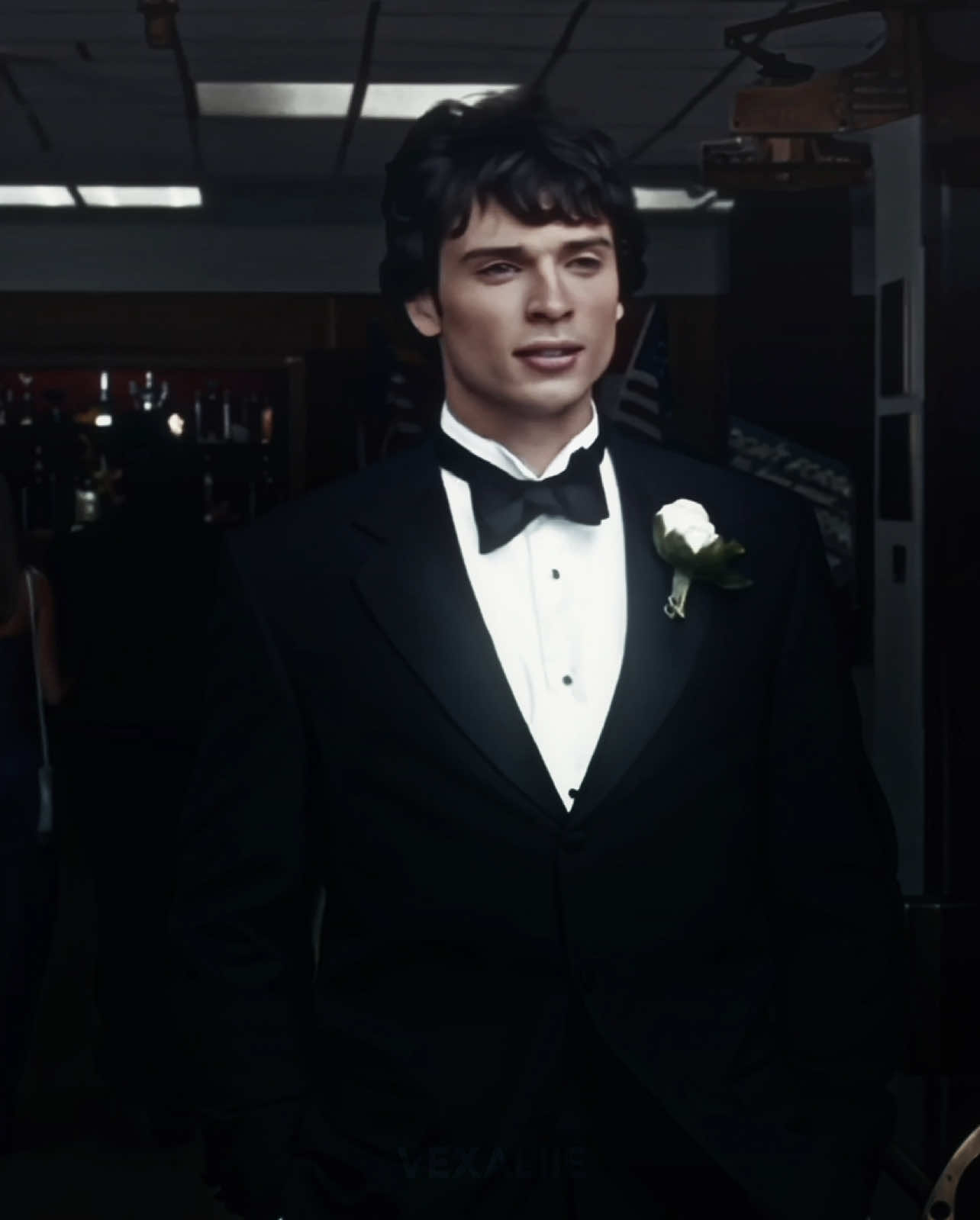 #TOMWELLING in the suit is just so UGHH  #clarkkent #smallville #smallvilleedit #tomwellingedit #fyp 