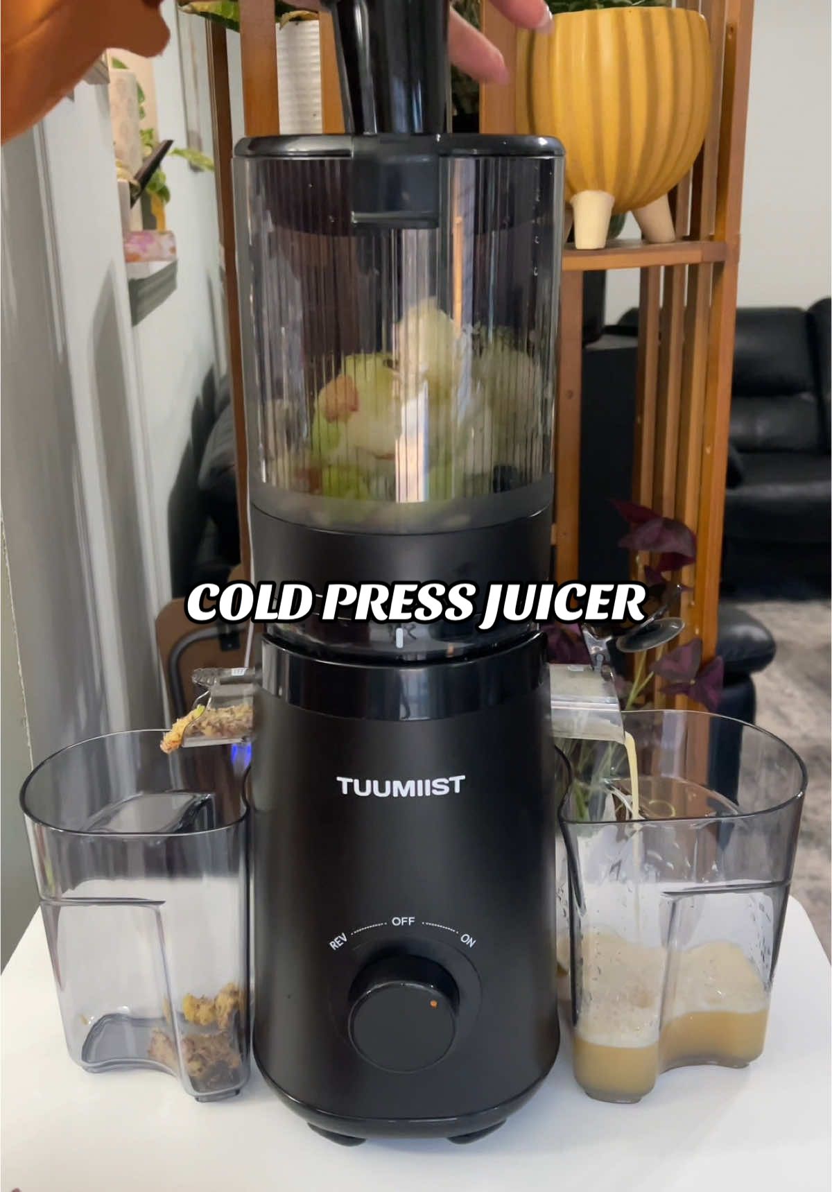 I own the smaller version of this and now after getting the larger version I can say I love it even more! Fits more at once and it’s way easier to clean. #juicer #coldpressedjuice #juiceathome #coldpress #juicer #juicerecipes #coldpressjuicer 