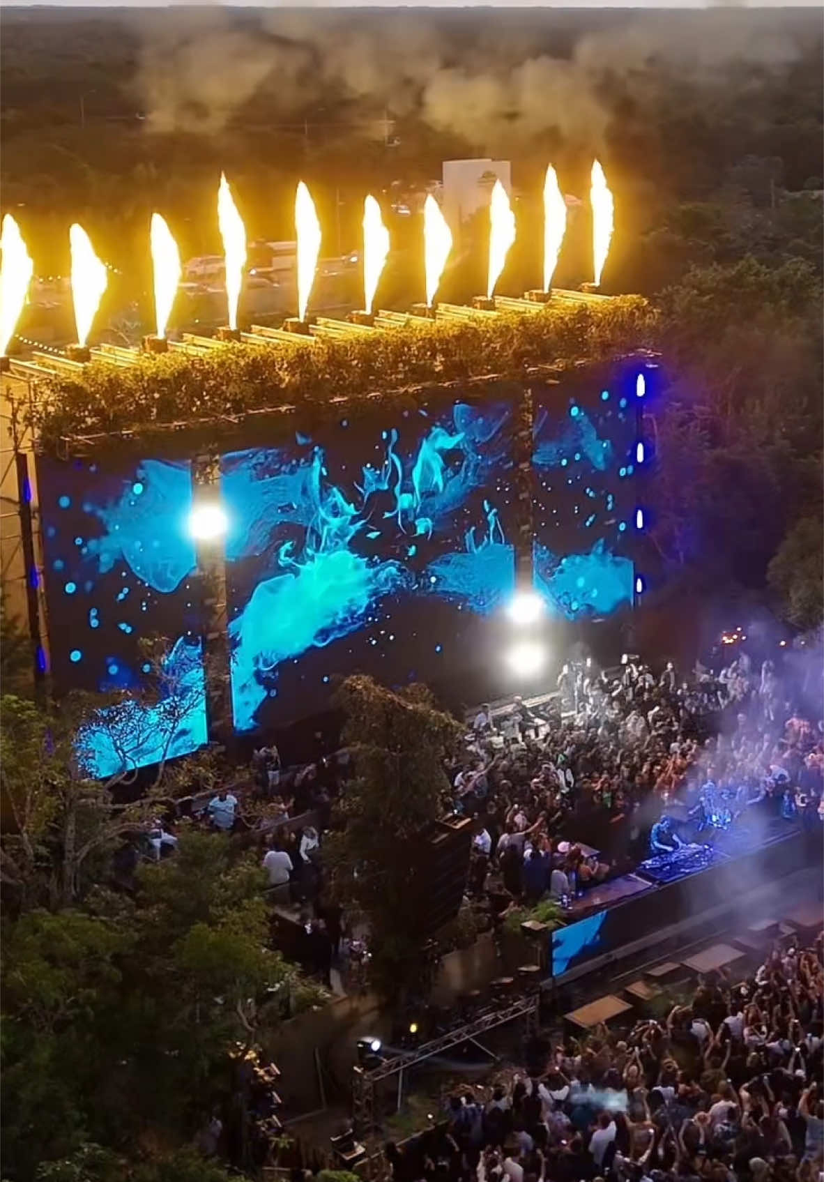 @Tiësto in the Jungle dropping “Innerbloom” 🤩 #tulum 