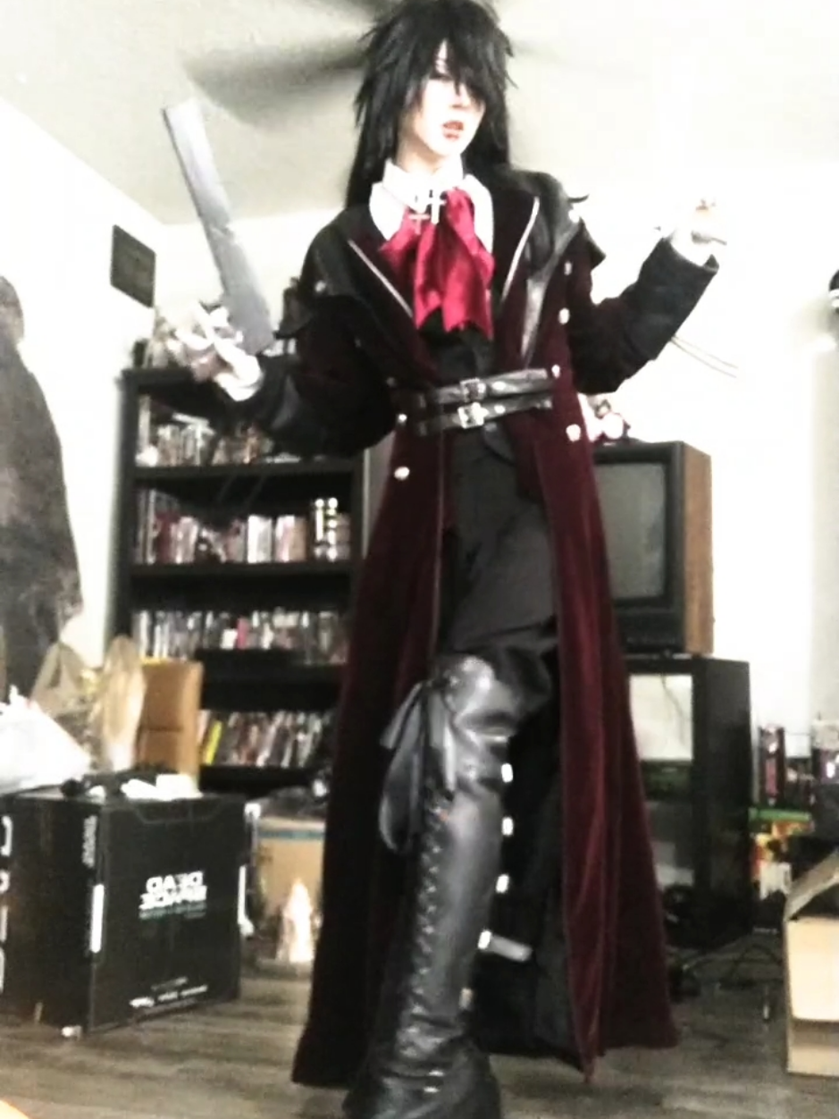 🍷 fit check, category is decrepit centuries old vampire #alucard #hellsing #hellsingcosplay 