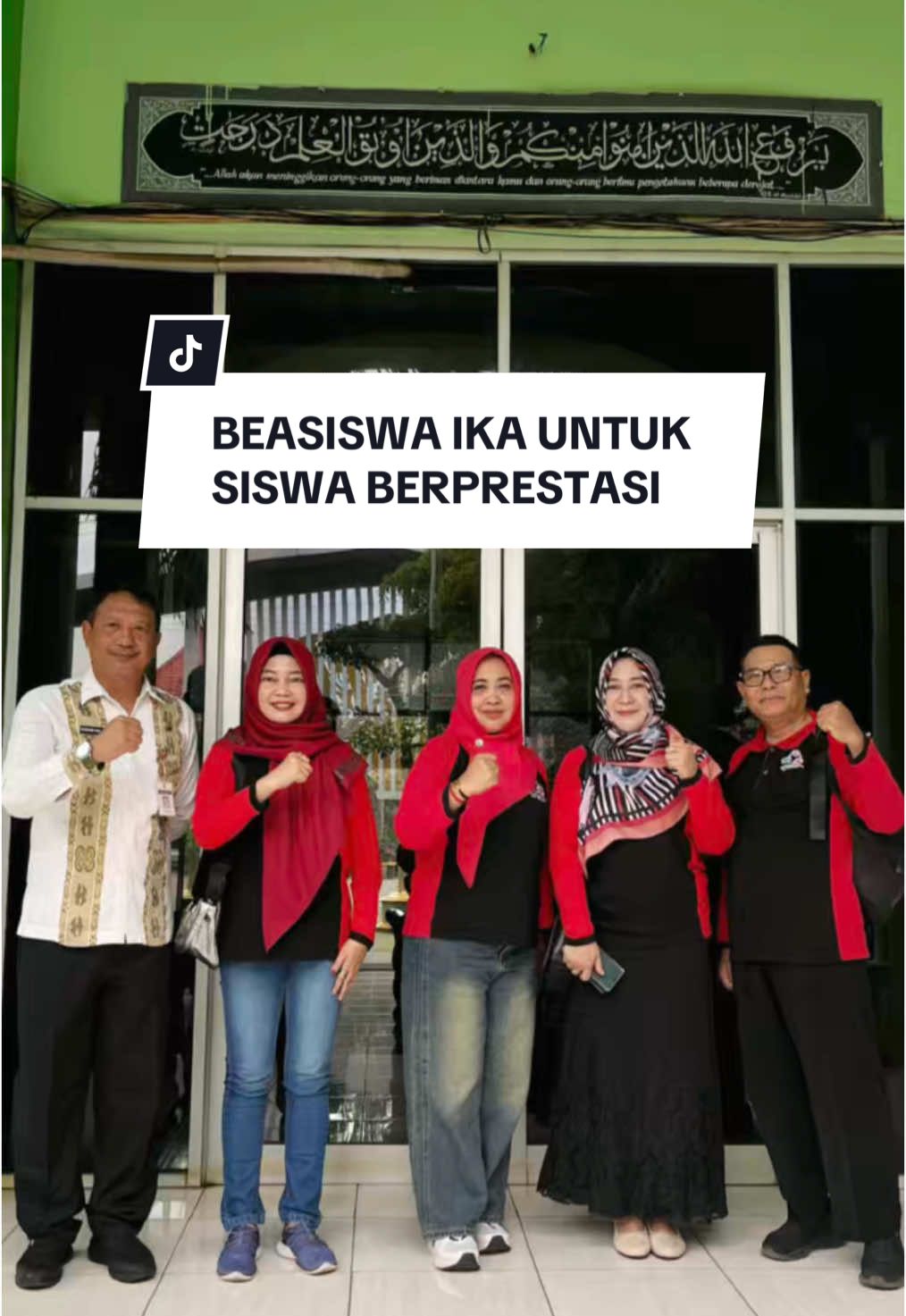 Beasiswa IKA (Ikatan Keluarga Alumni) SMP Negeri 1 Pecangaan untuk siswa-siswi berprestasi semester 1 TA. 2024/2025. Terimakasih kakak-kakak alumni. #spancagress #spancaceria #jepara #januari #beasiswa #siswasmp #berprestasi #IKA_spanca 