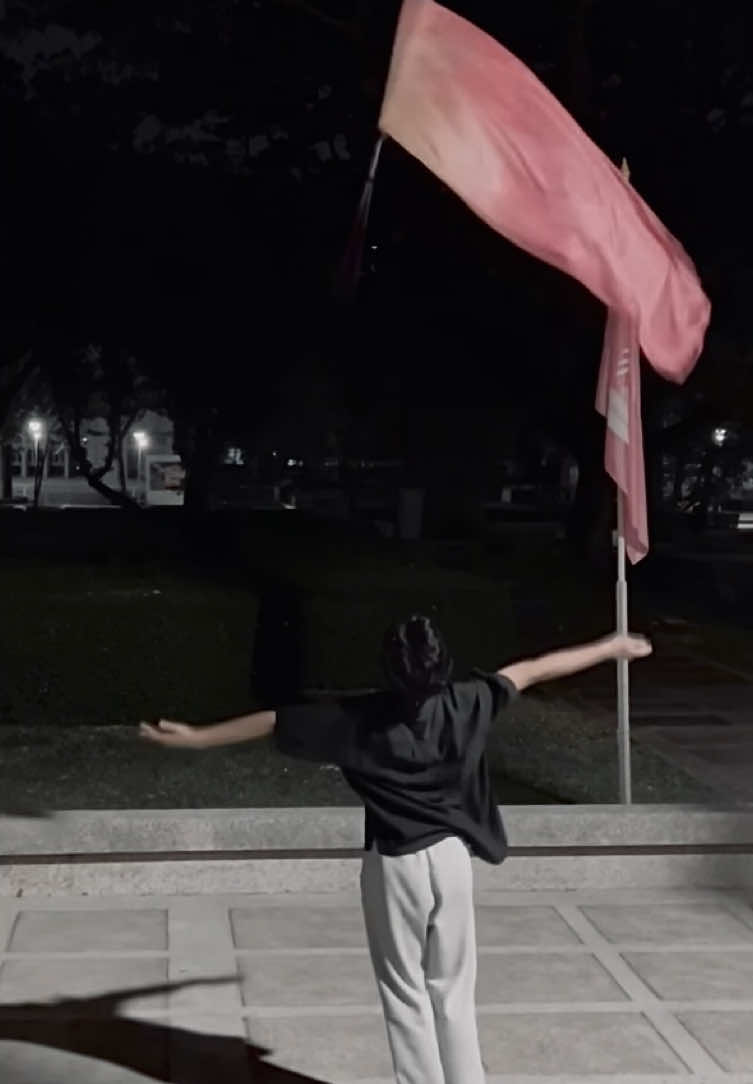 เพลงรัก - @THREE MAN DOWN  #fyp #fypシ #tiktok #colorguard #chulacolorguard #cucg #chula #chulalongkornuniversity #winterguard #colorguardflag #rifle #sabre #dance #flag #spinning #colorguardtricks