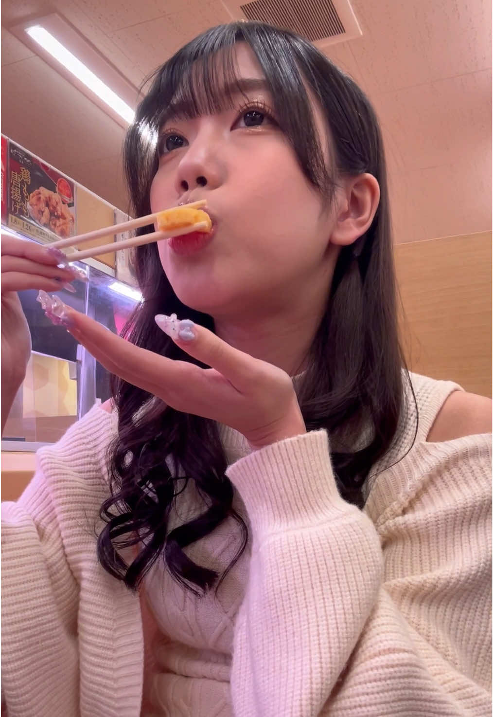 もぐもぐゆめちゃん下からアングルで失礼します、、スシローさんありがとう♡ #シナモン #シナモロール #スシロー #サンリオ #ヒカキンボイス #アイドル #fyp 