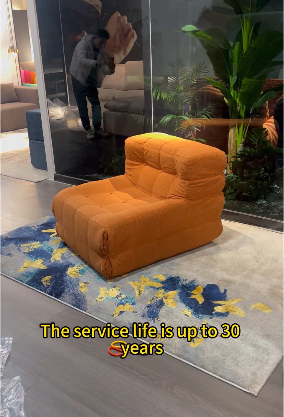 The compressed sofa can be restored by opening it! It's amazing! #compression #compressionshorts #sofa #boxchiat #compressionsofa #lazysofa #compressionsyndromes #sofabed #livingroomsofa #boxsofa #compressionsofafactory #compressionsocks 