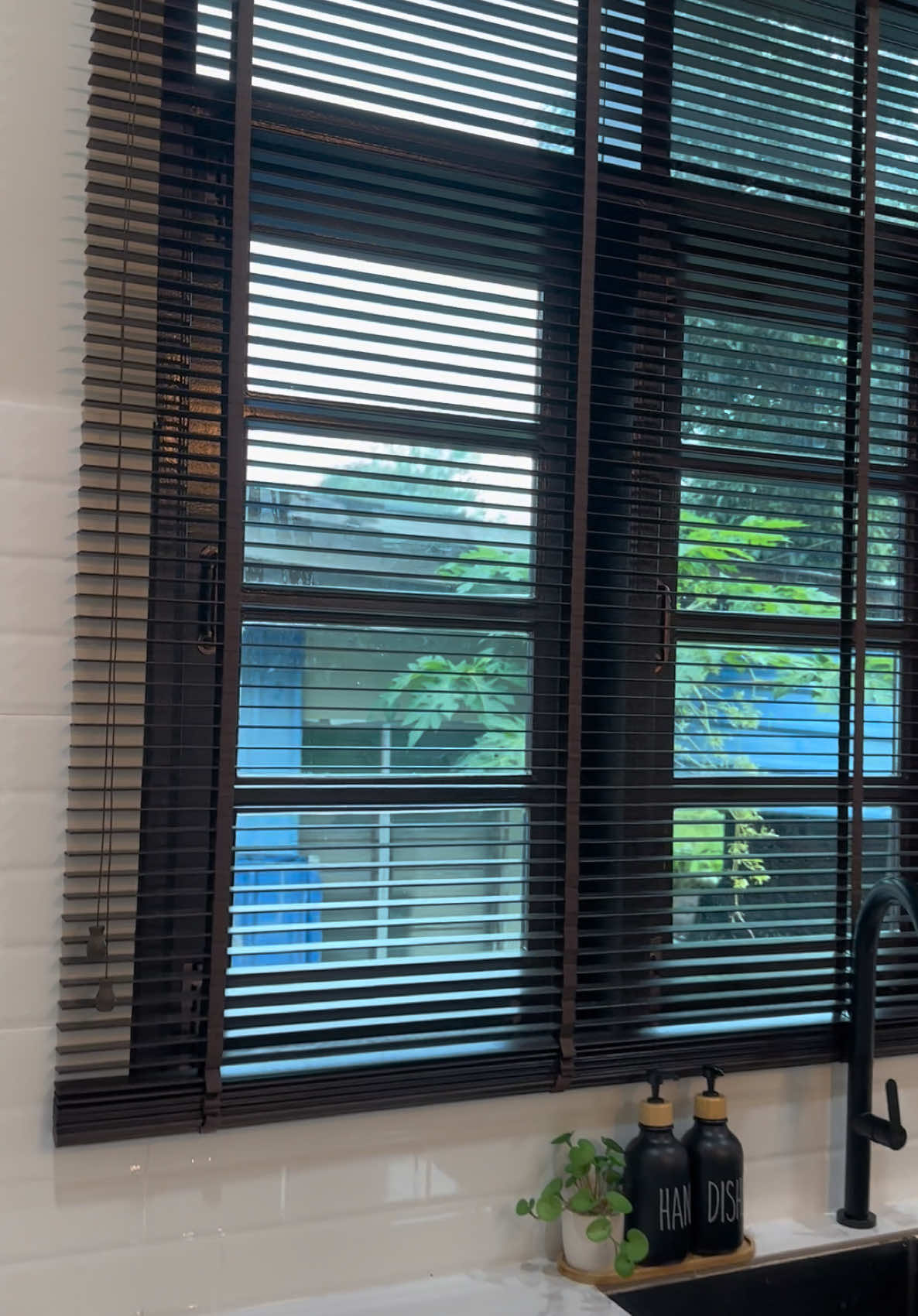 simple je kan timbe blind ni..yg ni wrna teak bkn hitam ye..#atikahlansirndeco #timberblinds #fypシ゚ @SARALONG @Atikah Mamat Ali @jalaluddinsulaiman @Atikah curtain 2 