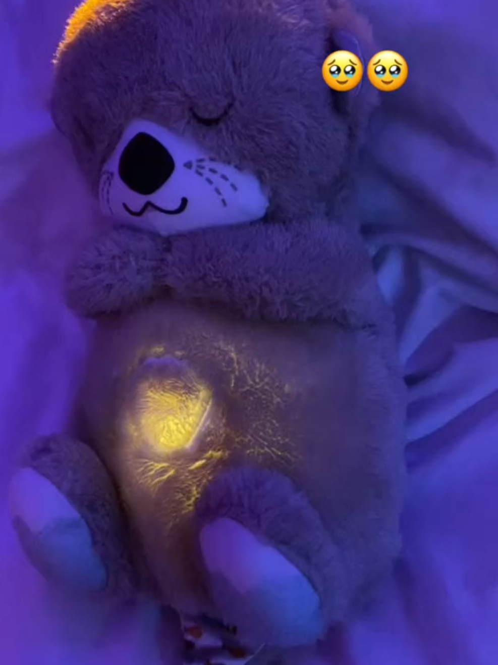 🤩Nutrias que respiran💖 Un detalle único y especial✨💙 💤Este tierno peluche para aliviar la ansiedad emite sonidos calmantes de los latidos del corazón, facilitando un inicio más rápido del sueño y promoviendo un sueño más profundo y restaurador para mejorar el bienestar. ✨Reproduce sonidos y música. 🎶  ✨Respira y prende luz en su pancita.  ✨Tamaño 24 cm. ✨Funciona con 3 pilas AAA. 💵Precio: ₡10,000. ☑️Envíos a nivel nacional. ☑️Método de pago: sinpe o efectivo. 📍San José centro, del diario la extra 100 metros sur y 25 oeste, local número 4, a la par de las paradas de buses de Concepción abajo de Alajuelita. 📲 WhatsApp ⁨7047-9087 #paratiiiiiiiiiiiiiiiiiiiiiiiiiiiiiii #viralvideo #nutria #peluchequerespira #ansiedad #costarica🇨🇷 #tendencia #sanjose 